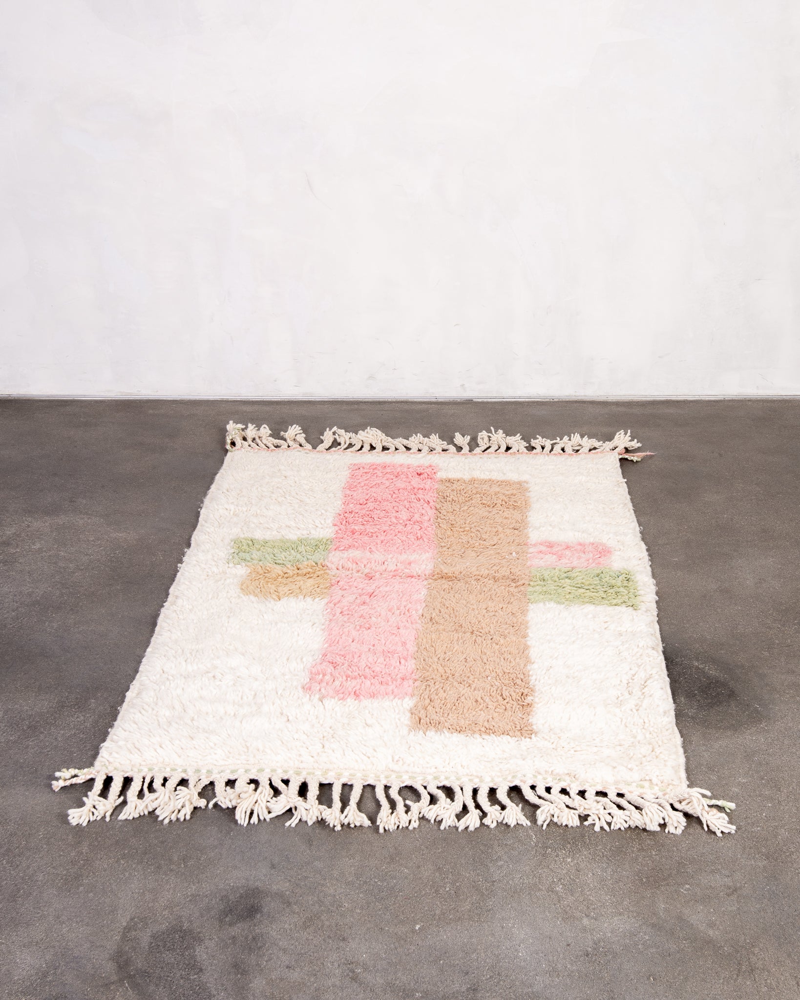 Modern designer handcrafted Berber rug from morocco Beniourain with beautiful colors and patterns